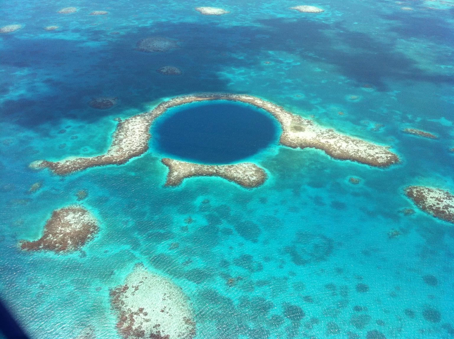 blue hole visiter bélize avec La Voyagerie