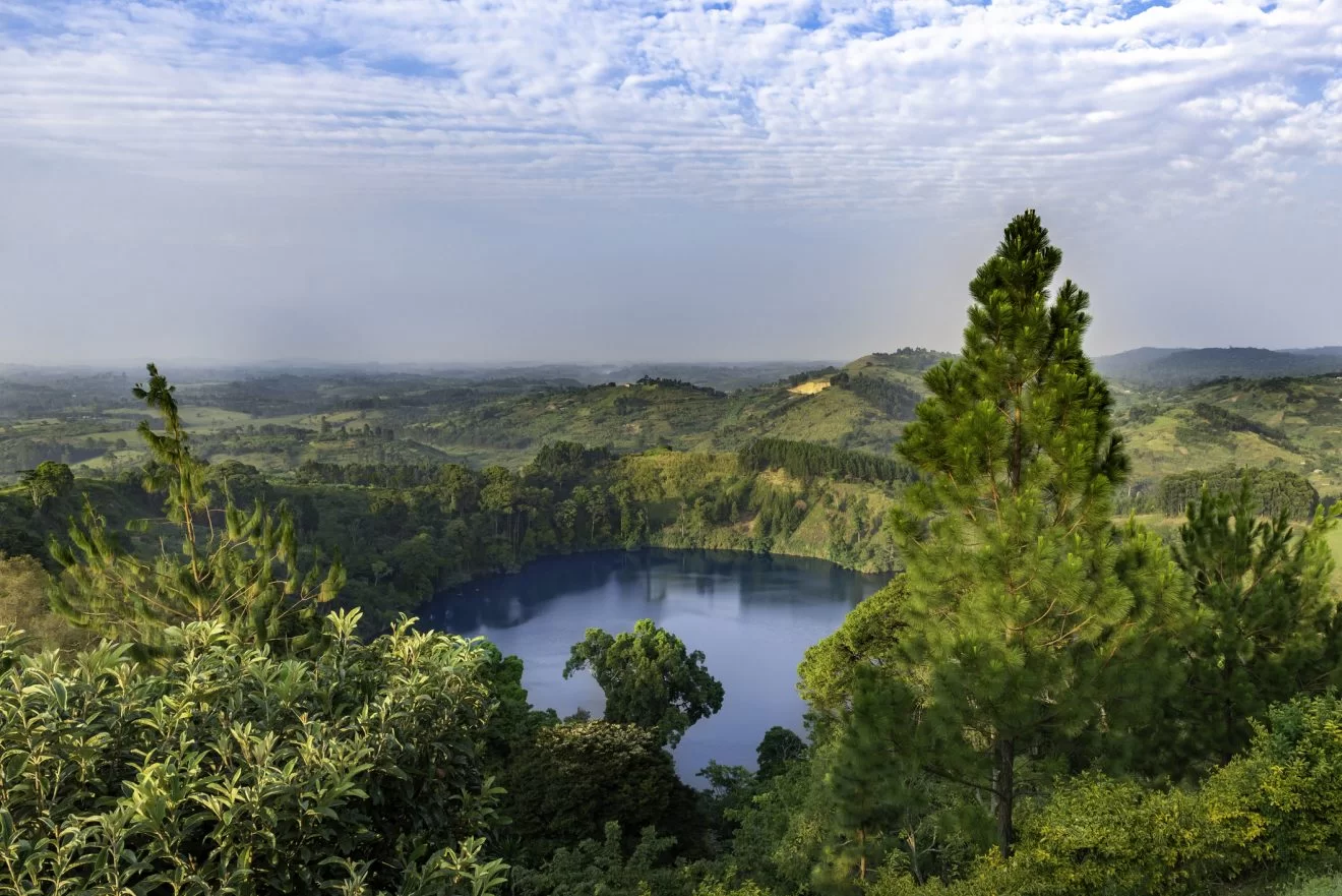 ouganda lac paysage afrique voyage La Voyagerie