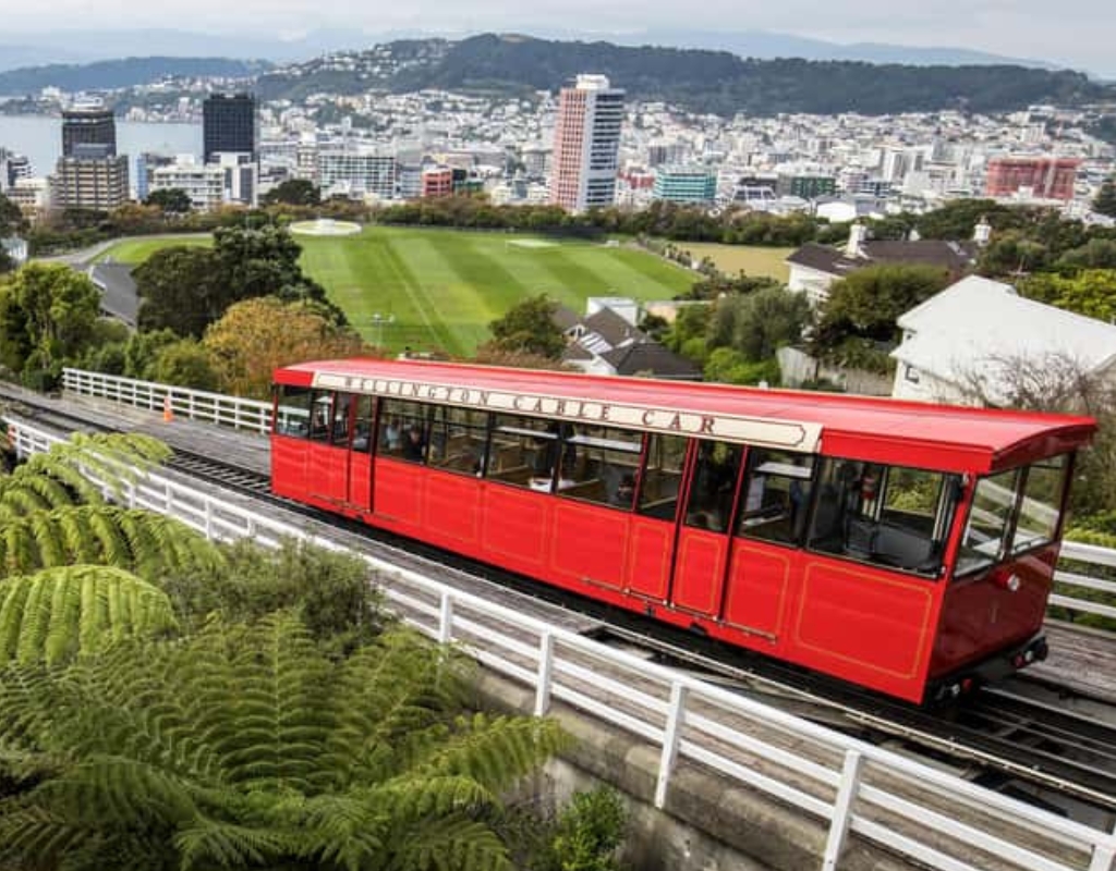 tramway rouge wellington nouvelle-zelande